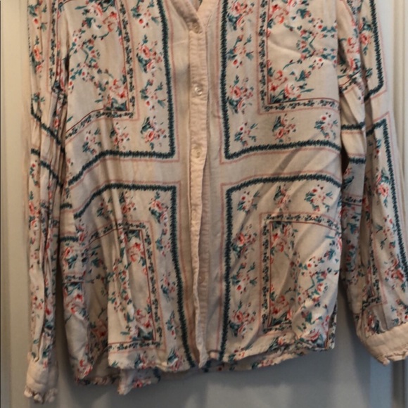 Top - Picture 2 of 2